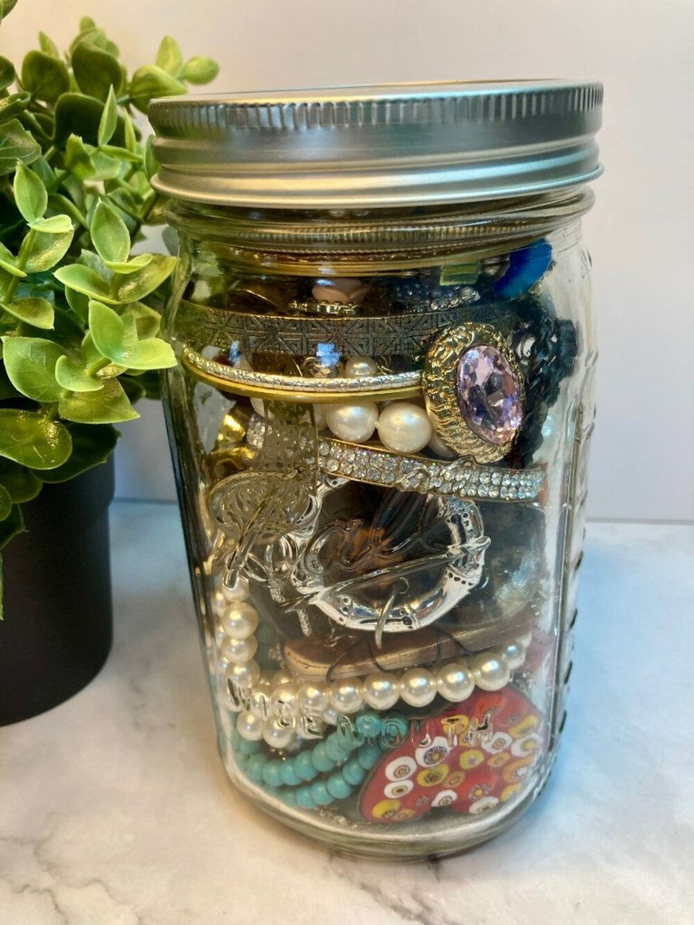 Vintage and Contemporary Mystery Jewelry Jar - Good Condition -20 - Picture 2 of 8